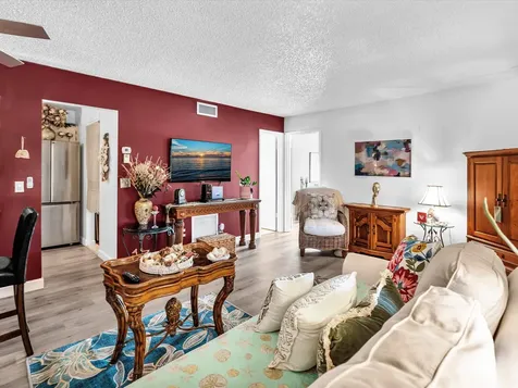 342 Pine Ridge Circle Greenacres FL 33463