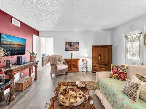 342 Pine Ridge Circle Greenacres FL 33463