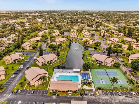 342 Pine Ridge Circle Greenacres FL 33463