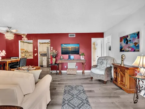 342 Pine Ridge Circle Greenacres FL 33463