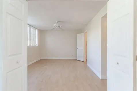 9523 S Hollybrook Lake Drive Pembroke Pines FL 33025