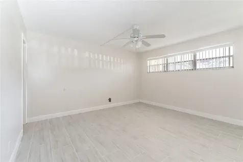 9523 S Hollybrook Lake Drive Pembroke Pines FL 33025