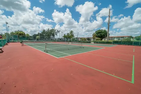 9523 S Hollybrook Lake Drive Pembroke Pines FL 33025
