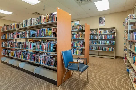 9523 S Hollybrook Lake Drive Pembroke Pines FL 33025