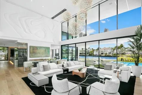 2633 Spanish River Road Boca Raton FL 33432