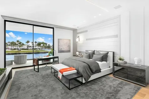 2633 Spanish River Road Boca Raton FL 33432