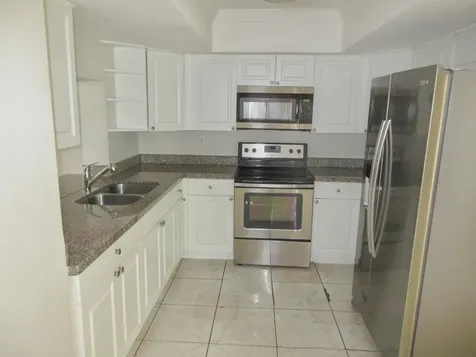 5039 Nw 41st Court Lauderdale Lakes FL 33319