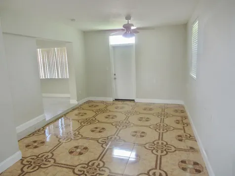 5039 Nw 41st Court Lauderdale Lakes FL 33319