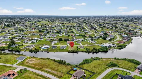 2616 NW 4th Place Cape Coral FL 33993