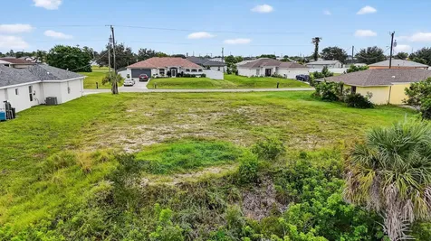 2616 NW 4th Place Cape Coral FL 33993