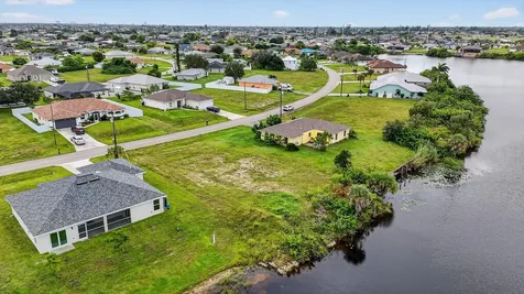 2616 NW 4th Place Cape Coral FL 33993