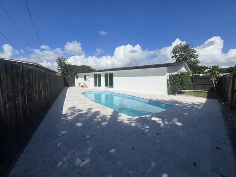 1319 Crest Drive Lake Worth Beach FL 33461