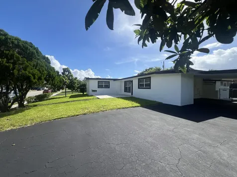 1319 Crest Drive Lake Worth Beach FL 33461