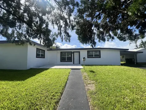 1319 Crest Drive Lake Worth Beach FL 33461