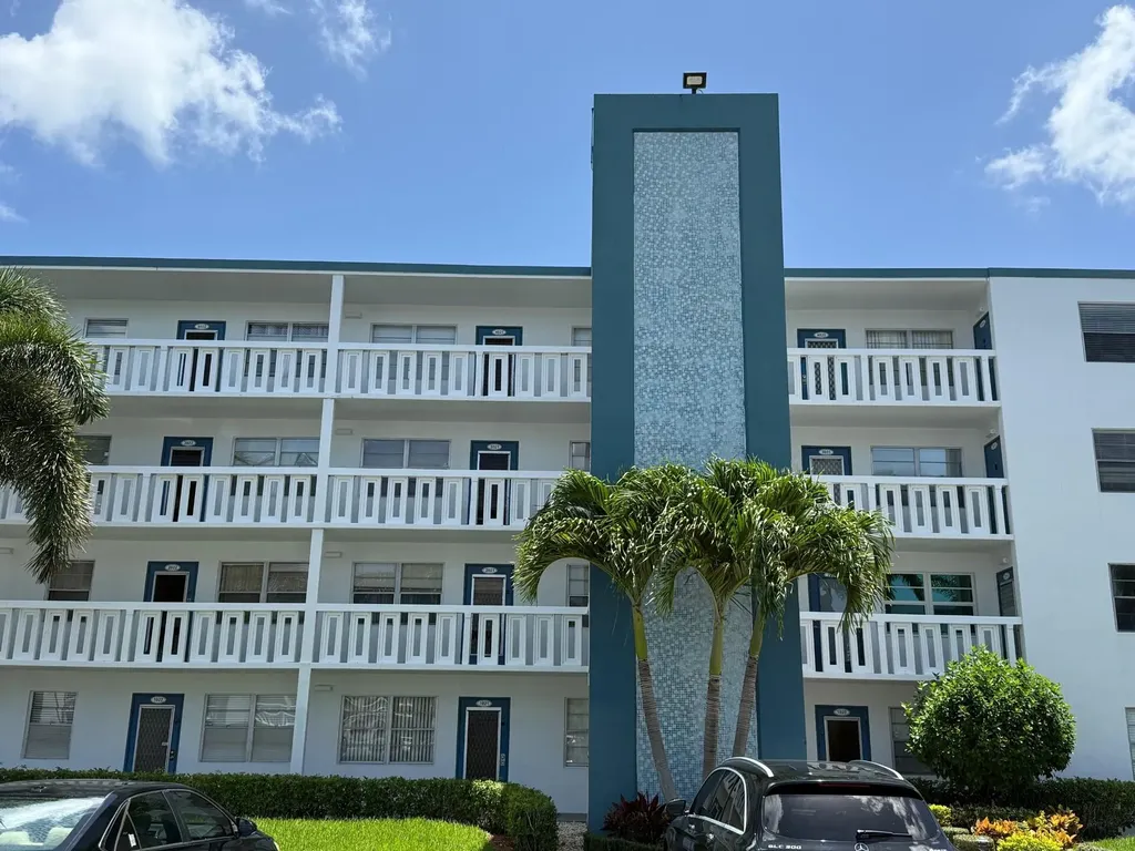 3021 Exeter B Boca Raton FL 33434