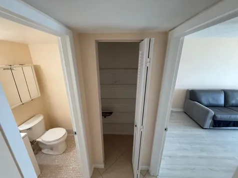 3021 Exeter B Boca Raton FL 33434