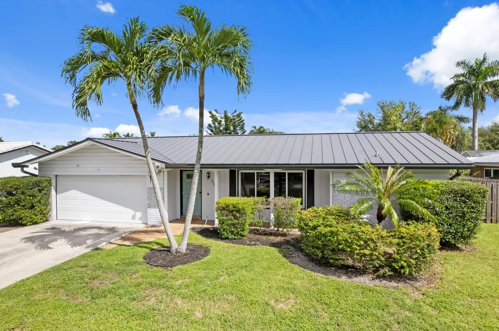 1039 NW 8th Street Boca Raton FL 33486