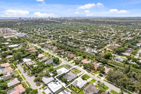 1039 NW 8th Street Boca Raton FL 33486