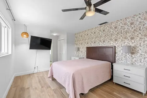 1039 NW 8th Street Boca Raton FL 33486