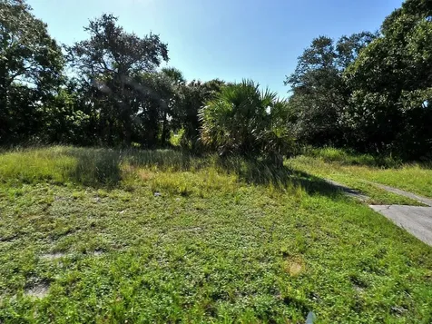 535 S 5th Street Fort Pierce FL 34950