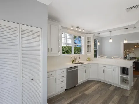 910 Ne 2nd Avenue Delray Beach FL 33444