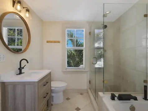 910 Ne 2nd Avenue Delray Beach FL 33444