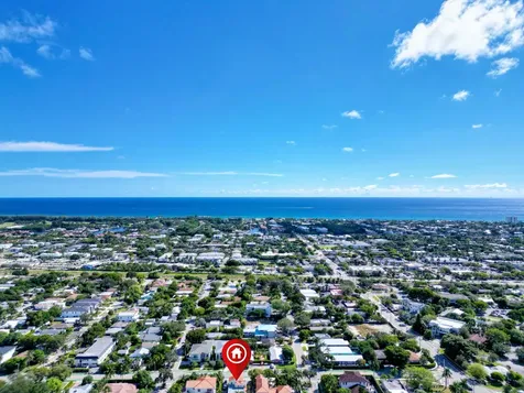 910 Ne 2nd Avenue Delray Beach FL 33444