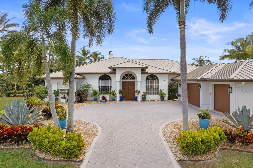 10196 Avenida Del Rio Delray Beach FL 33446