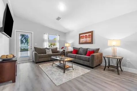 408 Sw 4th Street Delray Beach FL 33444