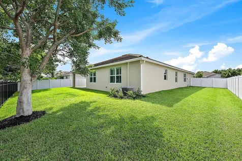 2570 Sw Berry Park Circle Palm City FL 34990