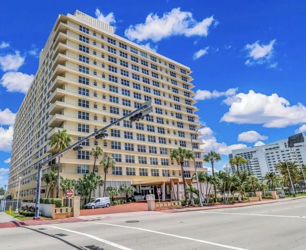 4747 Collins Avenue Miami Beach FL 33140