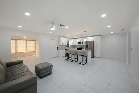 5220 Nesting Way Delray Beach FL 33484