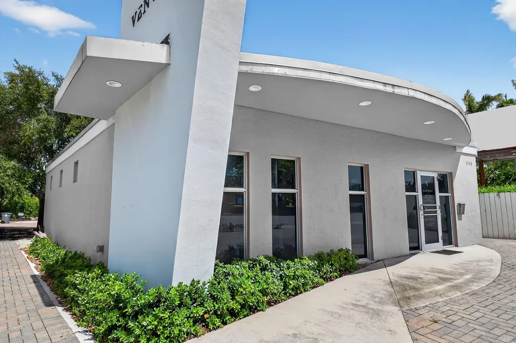 3705 N Federal Highway Delray Beach FL 33483