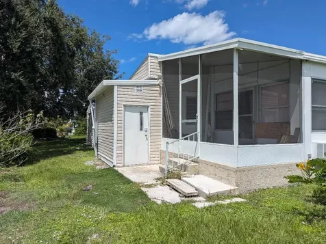 71 W Caribbean Port Saint Lucie FL 34952