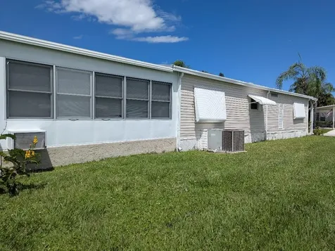 71 W Caribbean Port Saint Lucie FL 34952