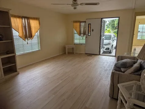 71 W Caribbean Port Saint Lucie FL 34952