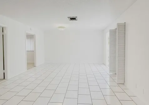 1739 Embassy Drive West Palm Beach FL 33401