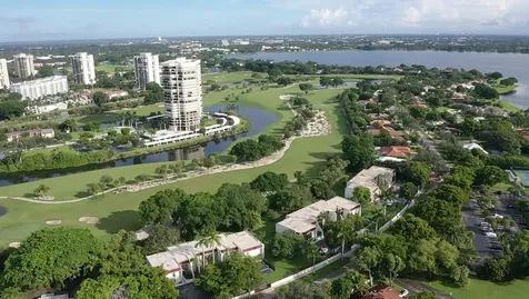 1739 Embassy Drive West Palm Beach FL 33401