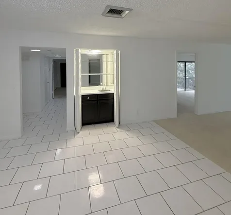 1739 Embassy Drive West Palm Beach FL 33401