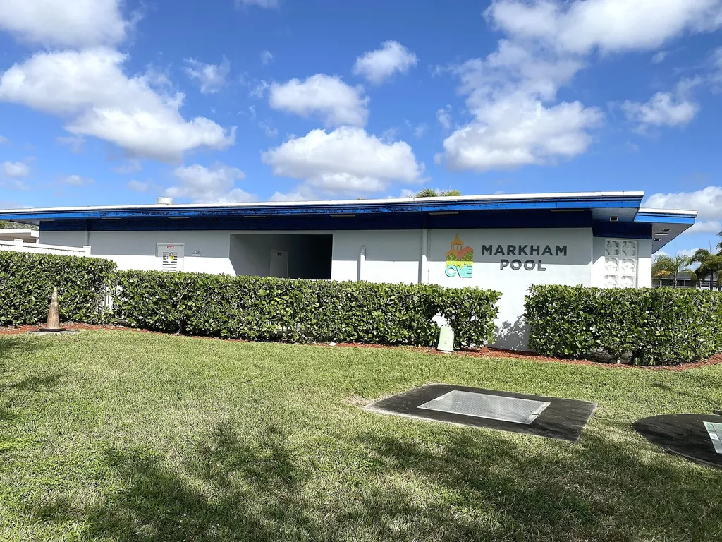 417 Markham S Deerfield Beach FL 33442