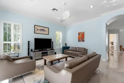 889 Island Club Square Vero Beach FL 32963