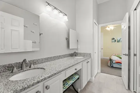 889 Island Club Square Vero Beach FL 32963