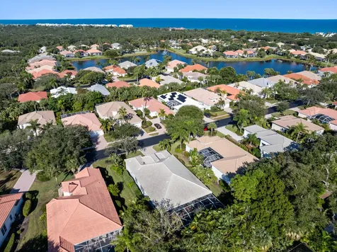 889 Island Club Square Vero Beach FL 32963