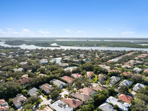 889 Island Club Square Vero Beach FL 32963