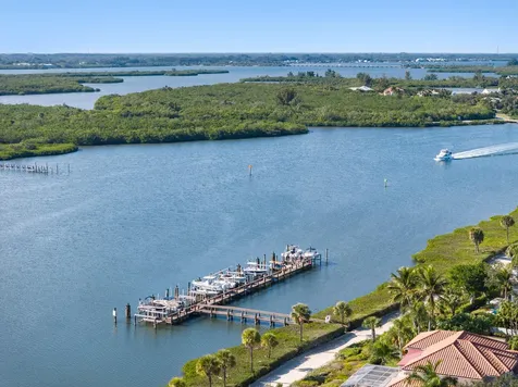 889 Island Club Square Vero Beach FL 32963