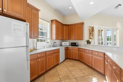 889 Island Club Square Vero Beach FL 32963