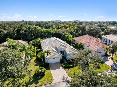 889 Island Club Square Vero Beach FL 32963