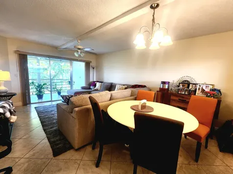 3755 Via Poinciana Lake Worth FL 33467