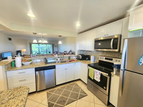 3755 Via Poinciana Lake Worth FL 33467