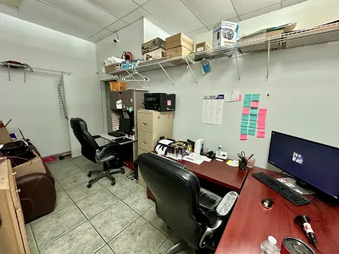 914 SW Gatlin Boulevard Port Saint Lucie FL 34953